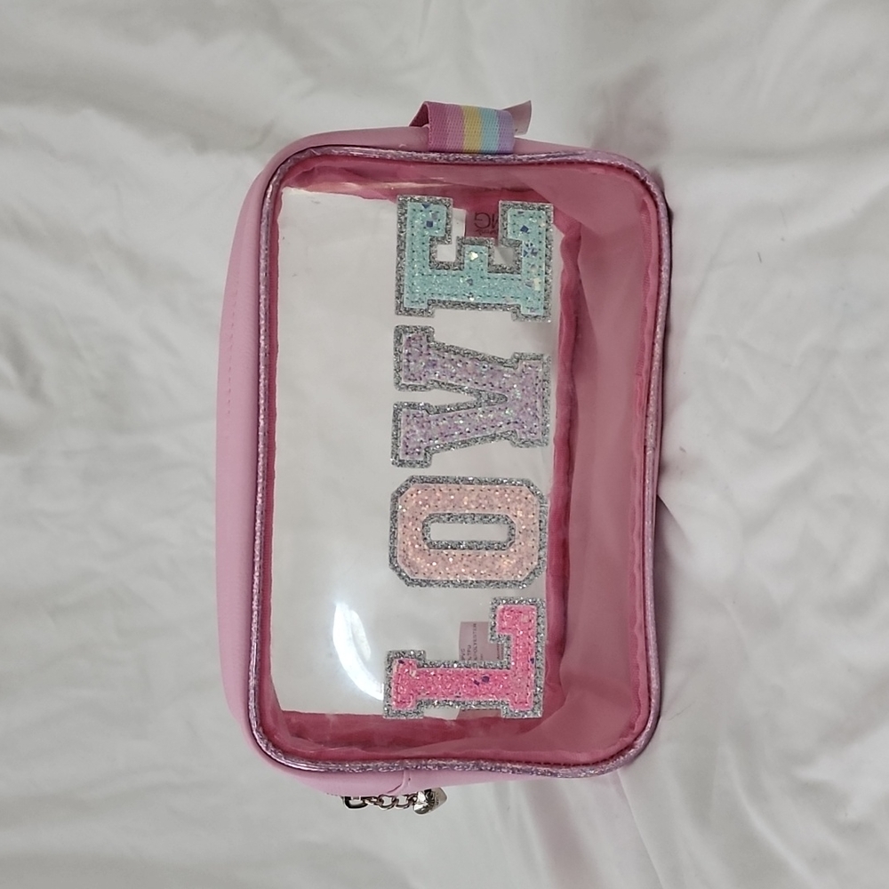 🥳Miss Gwen's Omg  love pouch